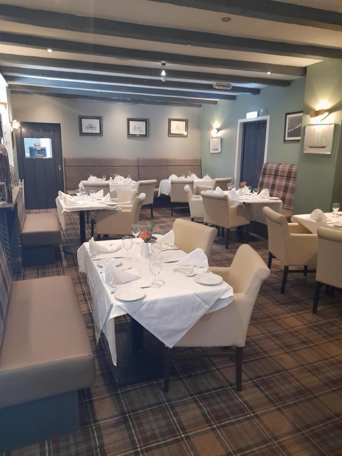 אלנמות' Schooner Hotel מראה חיצוני תמונה