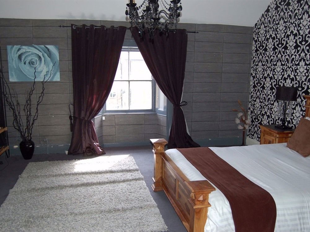 אלנמות' Schooner Hotel מראה חיצוני תמונה